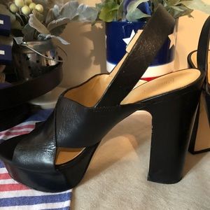 Michael Kors 8.5 shoes euc , super soft leather